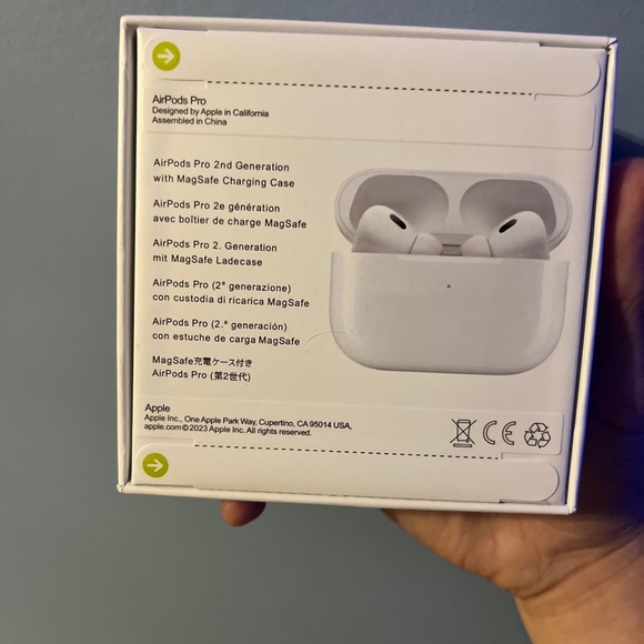 Airpod pro 2nd gen - Picture 3 of 5